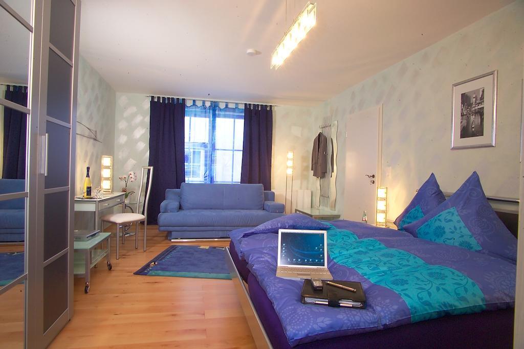 Cleo'S Hotel Kallstadt Quarto foto